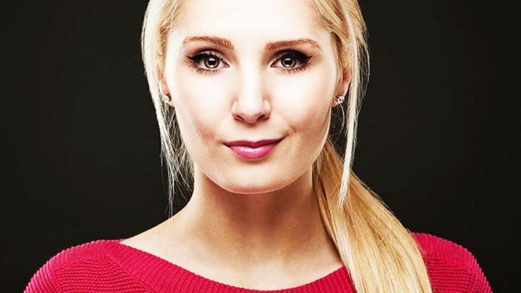 Lauren Southern facelift