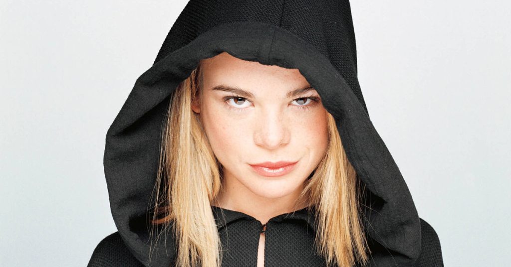 Ellen Muth Cosmetic Surgery Boob Job