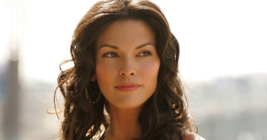 Alana de la Garza Plastic Surgery