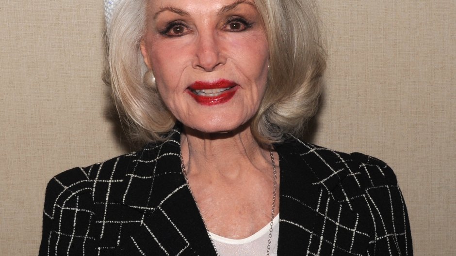 Julie Newmar Plastic Surgery Face